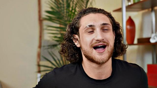 Inked amateur jock solo wanking his loaded cock