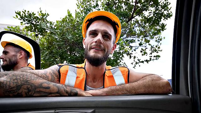 Straight worker fucks daddy ass in public van outdoor