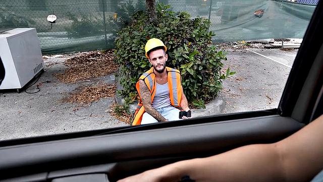 Straight worker fucks daddy ass in public van outdoor