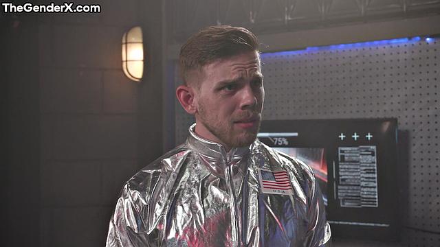 Big ass coslplay trans pounded by BF