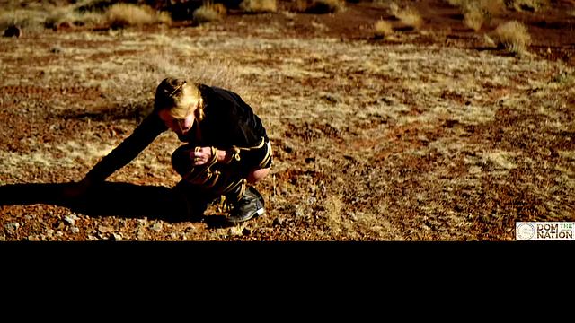 зрелая рабыня ползёт по холоду ради жёсткого анального унижения