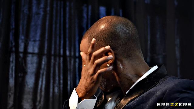 Squirting Over The Fourth Wall