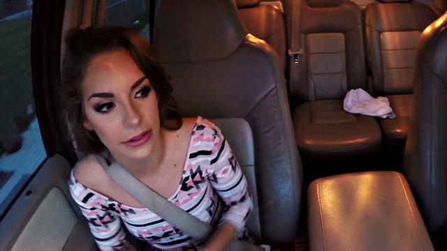 Kimmy Gives Good Road Head in POV car action
