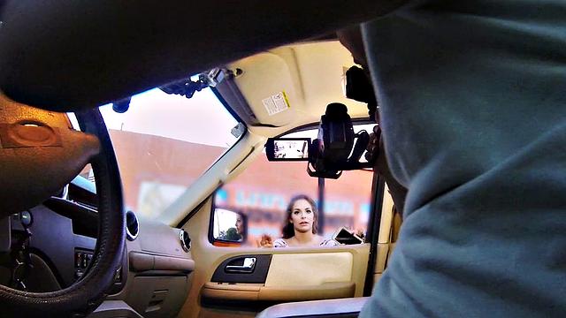 Kimmy Gives Good Road Head in POV car action