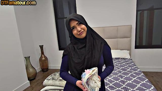 Cockhungry arab riding lover in POV