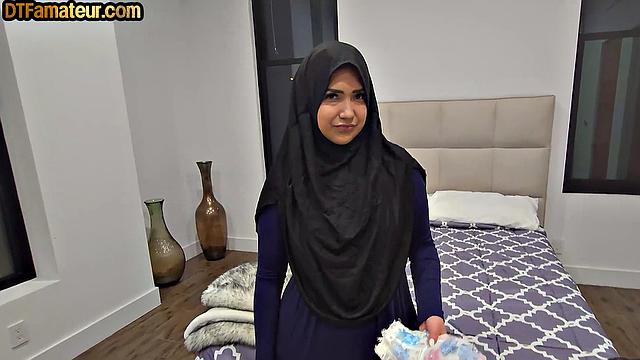 Cockhungry arab riding lover in POV