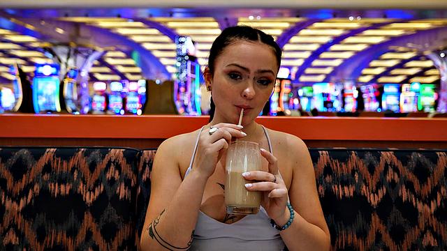Eager Chick Gets the Vegas Experience