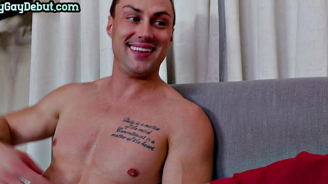 Amateur debut stud fucked by athletic top on casting