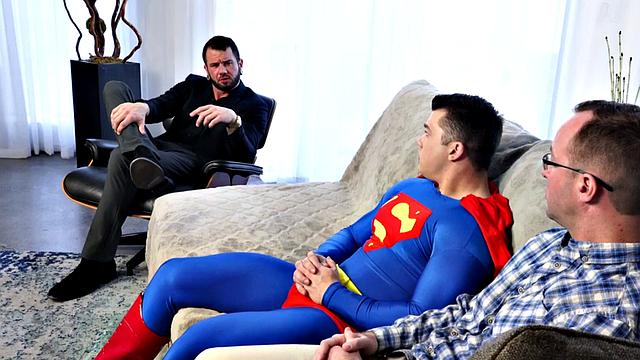 Ripped muscles in trio before creampie