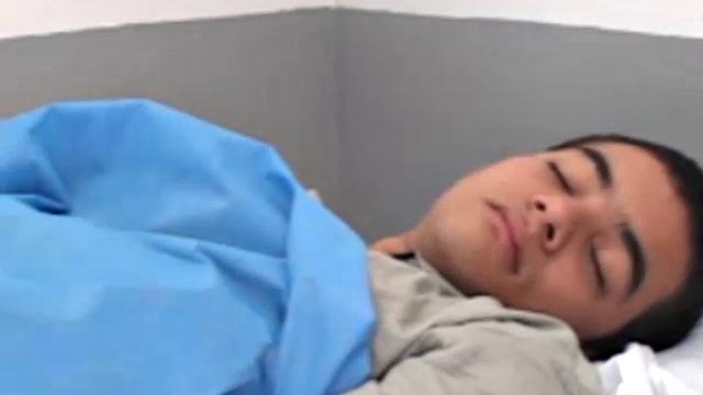 Давид Контрерас жёстко трахается в униформе без резинки