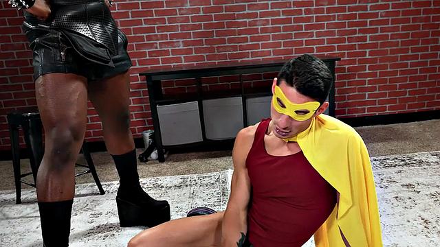 Cosplay stud barebacked in IR sex by muscled top