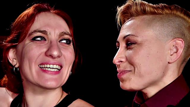 bdsm chicks whipped n waxed in public group session