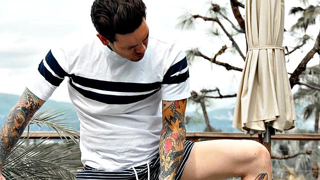 Big Tits Ebony Babe Kinsley Karter Finally Gets To Taste A Hard Cock