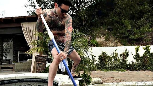 Big Tits Ebony Babe Kinsley Karter Finally Gets To Taste A Hard Cock