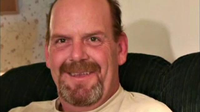 What a pleasant person this guy is to be around. He's 42 years old, 6'7"and 220 pounds. Right now Dan is working construction, but wants to continue his education and become a psych nurse. He loves, but is very curious.