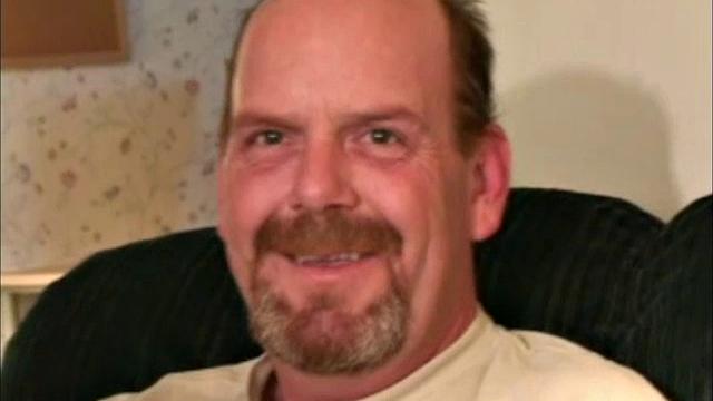 What a pleasant person this guy is to be around. He's 42 years old, 6'7"and 220 pounds. Right now Dan is working construction, but wants to continue his education and become a psych nurse. He loves, but is very curious.