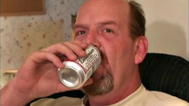 What a pleasant person this guy is to be around. He's 42 years old, 6'7"and 220 pounds. Right now Dan is working construction, but wants to continue his education and become a psych nurse. He loves, but is very curious.