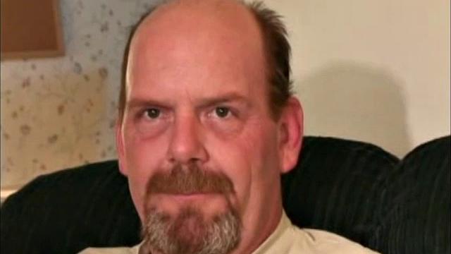 What a pleasant person this guy is to be around. He's 42 years old, 6'7"and 220 pounds. Right now Dan is working construction, but wants to continue his education and become a psych nurse. He loves, but is very curious.