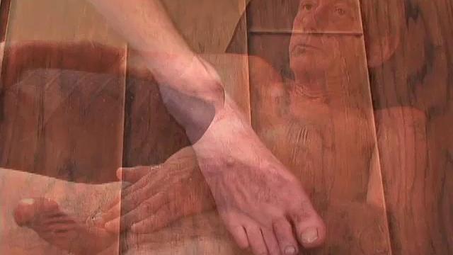 Билли дрочит с кайфом и мощно кончает