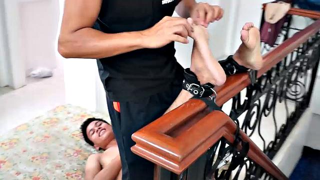 Tickle Time for warren