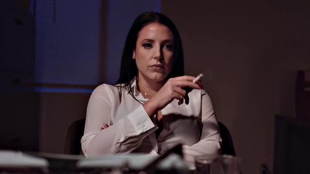 Ebony les babe pussylicked by busty MILF in her office