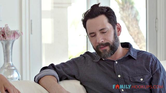 Gizelle Blanco gets help filming content for her social media account