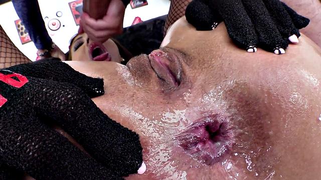 Anal Fun With Valentina