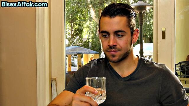 Hairycunt cutie smashed in bi 3way