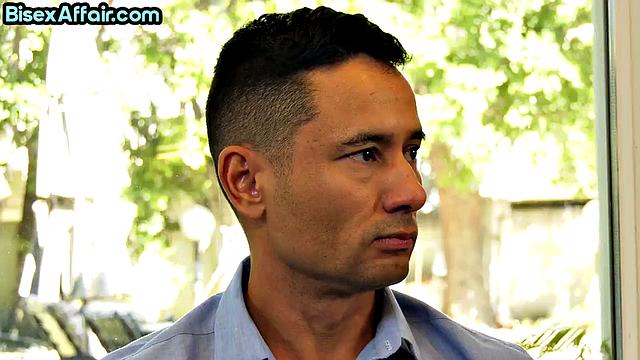 Hairycunt cutie smashed in bi 3way