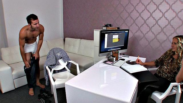 A Thick Dick Satisfies Agent's Wet Pussy