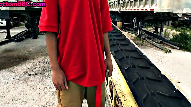 Hairy Nubian assfucked outdoors in pickup anal sex