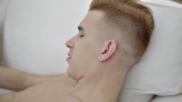 Thin twink shows off body and wanks before cumming