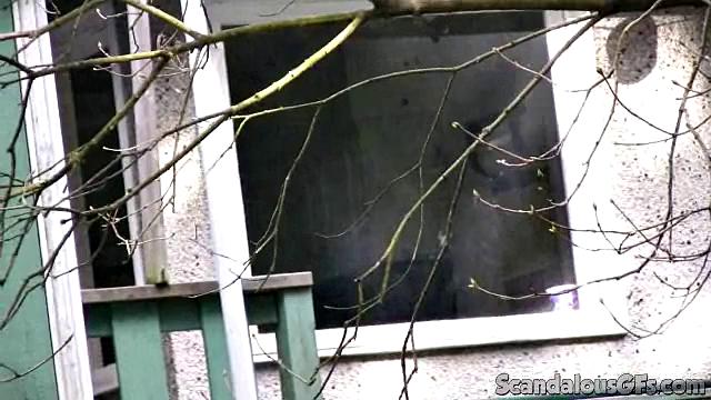 Sexy Girl Gets Filmed In the Shower