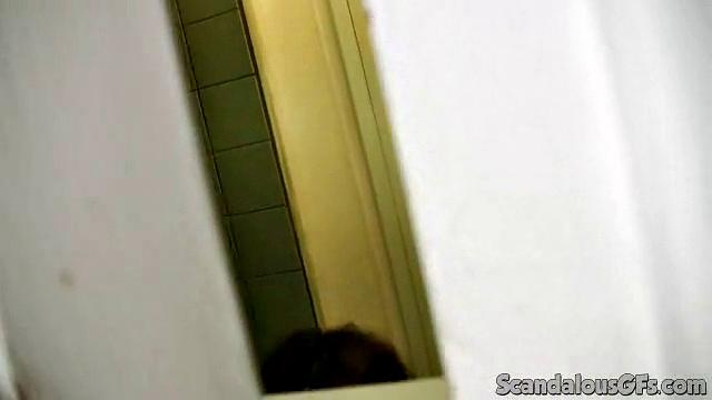 Sexy Girl Gets Filmed In the Shower