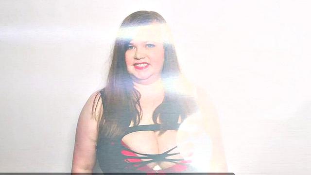 Savana Blue: Loves Cock