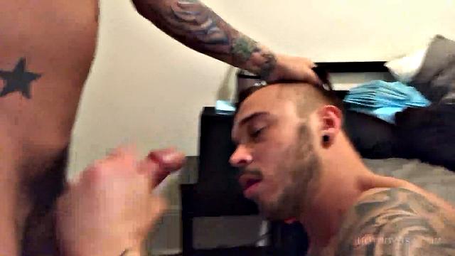 Chris Meyers Sucks Seth