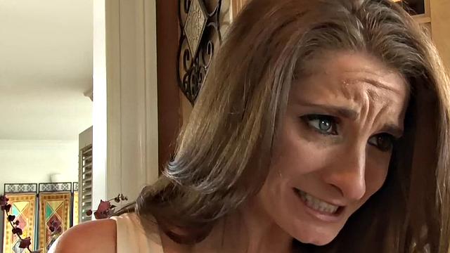 SSEXY MOMMA - Silvia Eats Step Lucy's Twat!