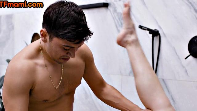 Big-titted DTF stepmom nailed in bathroom by stepson