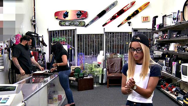 Pawnshop lady enjoys sucking big dick to buy stuff for free