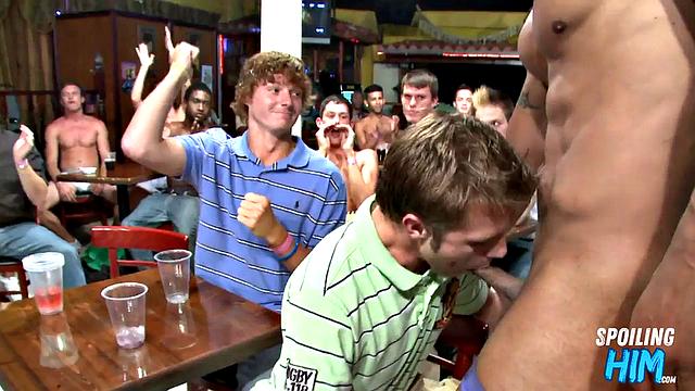 Real sex with muscled stripper at event