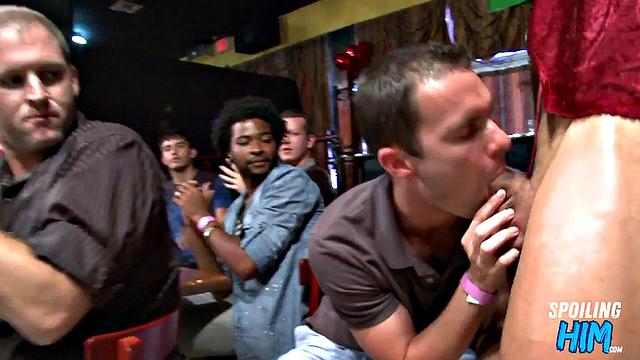 Real sex with muscled stripper at event