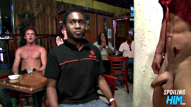 Real sex with muscled stripper at event