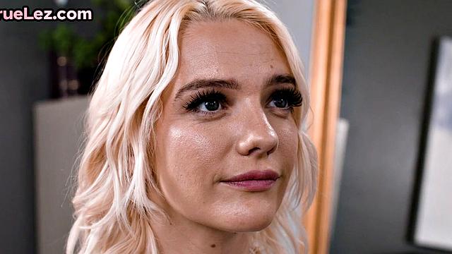 Stunning lesbian babe facesitting her GF