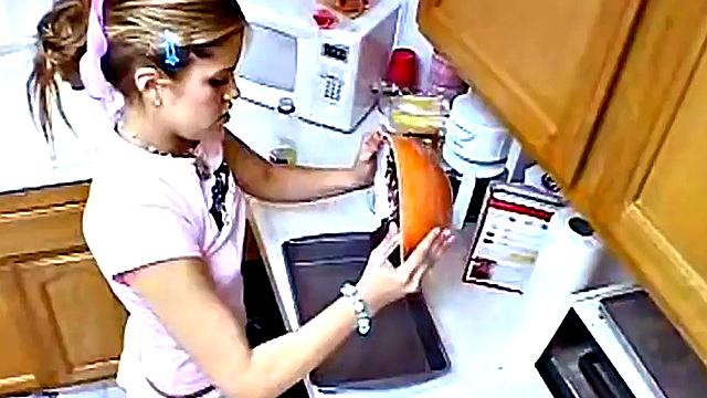 Topanga babe masturbates