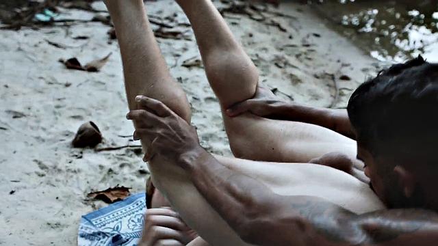 Muscled twick pounded by BBC