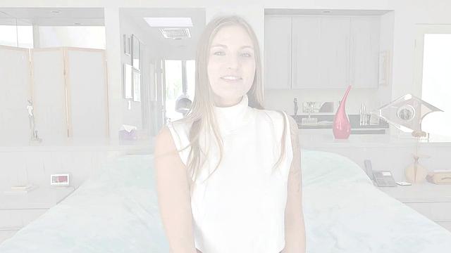 MILF Flashing Her Tits