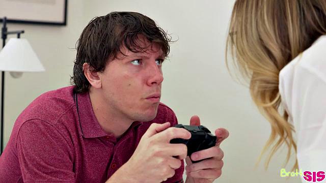 Step Sisters in School Uniform - S19:E7