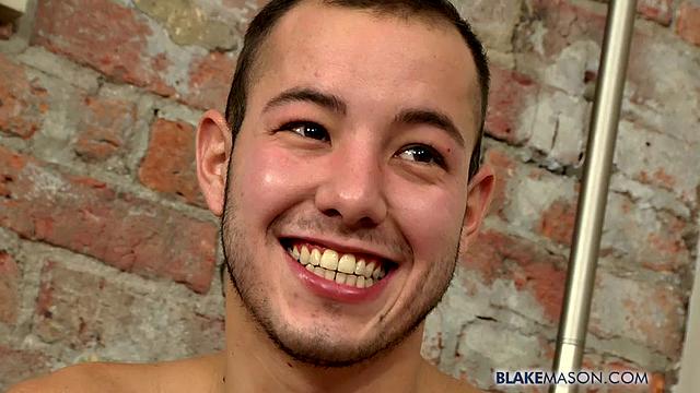 Damian Arrives To Jerk Out A Cum Load - Damian Gomez