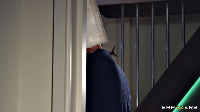 At Your Service! The Best Sitters