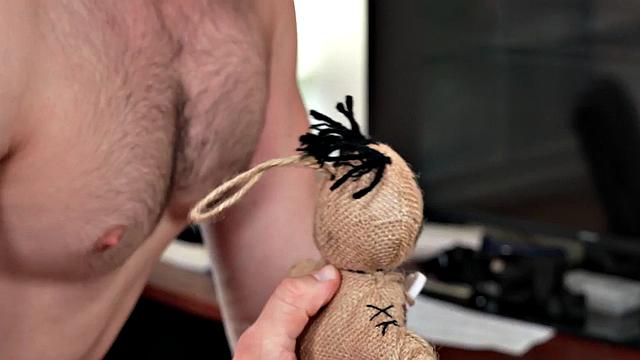 Mesmerized hunk fucks in office during lunch break